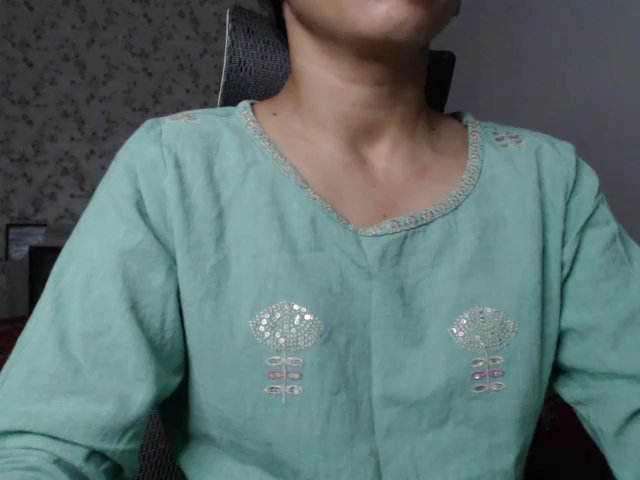 snow_white123 live cam screenshot female on Ufotopia – Live Cams & Video Chat Community — screenshot #1