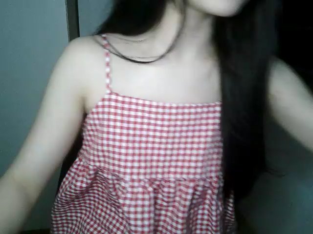 Annabelle-e live cam screenshot female from Vietnam on Ufotopia – Live Cams & Video Chat Community — screenshot #1