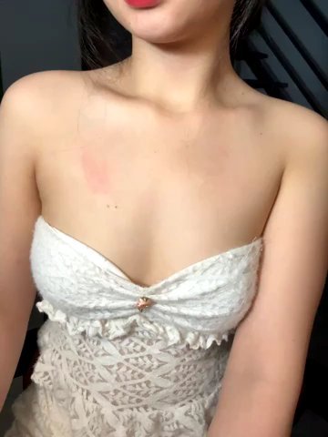 IN_ha1 live cam screenshot female from Vietnam on Ufotopia – Live Cams & Video Chat Community — screenshot #1