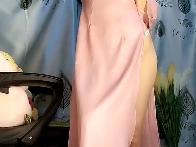 Lucy_limon live cam screenshot female from Vietnam on Ufotopia – Live Cams & Video Chat Community — screenshot #1