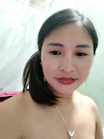 Mai4568 live cam screenshot female from Vietnam on Ufotopia – Live Cams & Video Chat Community — screenshot #1