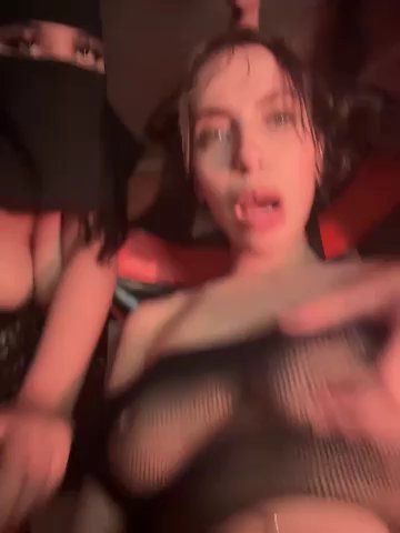 ORLA86 live cam screenshot females on Ufotopia – Live Cams & Video Chat Community — screenshot #3