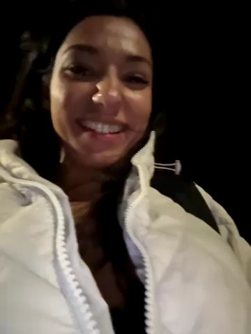 _MiaQueen_ live cam screenshot malefemale on Ufotopia – Live Cams & Video Chat Community — screenshot #1