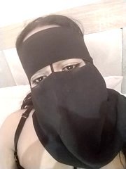 nadya-74 live cam screenshot female from Morocco on Ufotopia – Live Cams & Video Chat Community — screenshot #1