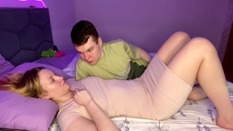 julielourens live cam screenshot malefemale from Sex Land on Ufotopia – Live Cams & Video Chat — screenshot #7